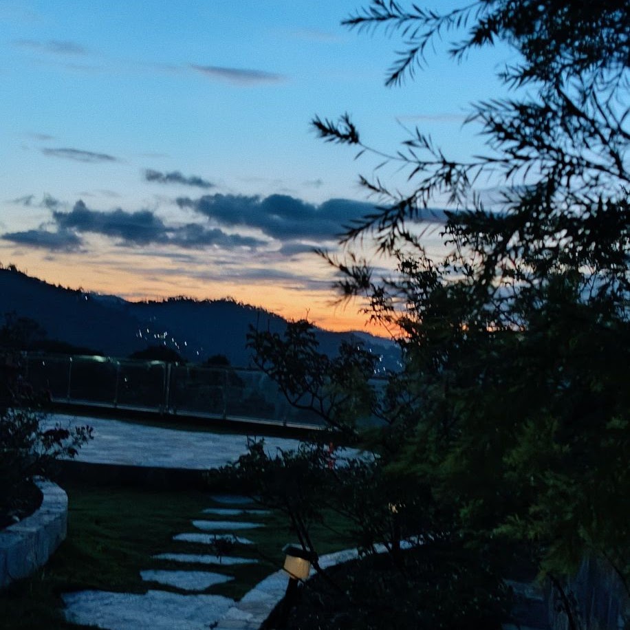gallery-img