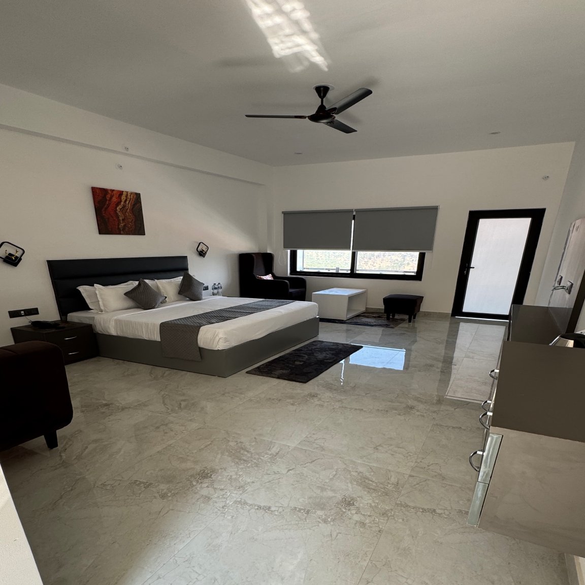 gallery-img